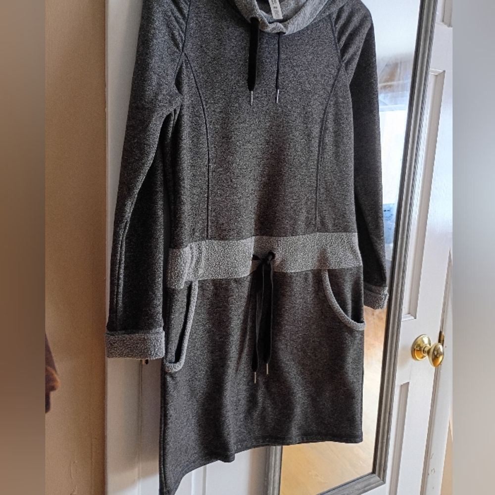 Freedom Trail Gray Fleece Hooded Sweater Dress Cowl Neck Pockets P/S Knee Length - Picture 2 of 11